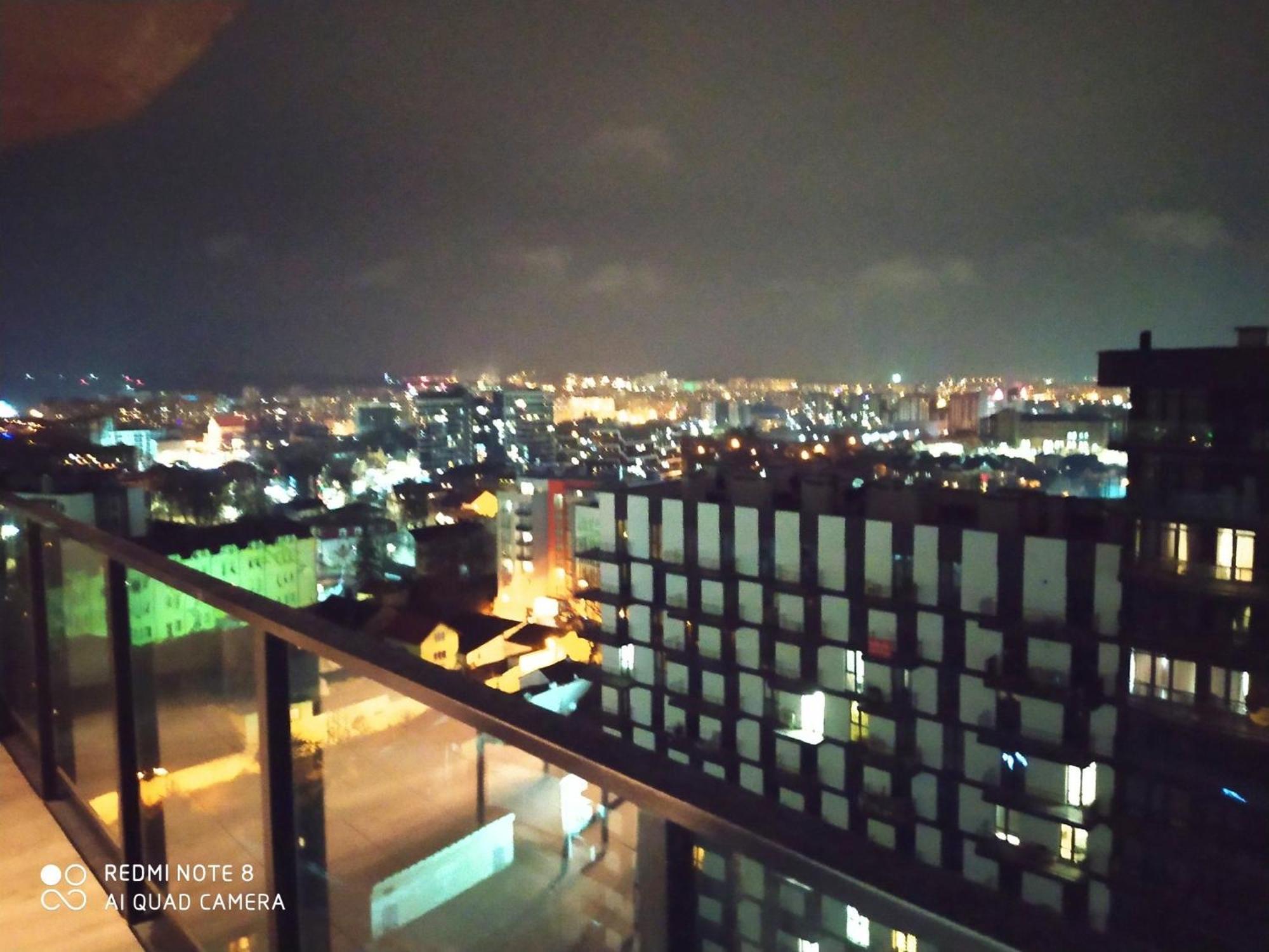 Vip Avalon City 利沃夫 外观 照片